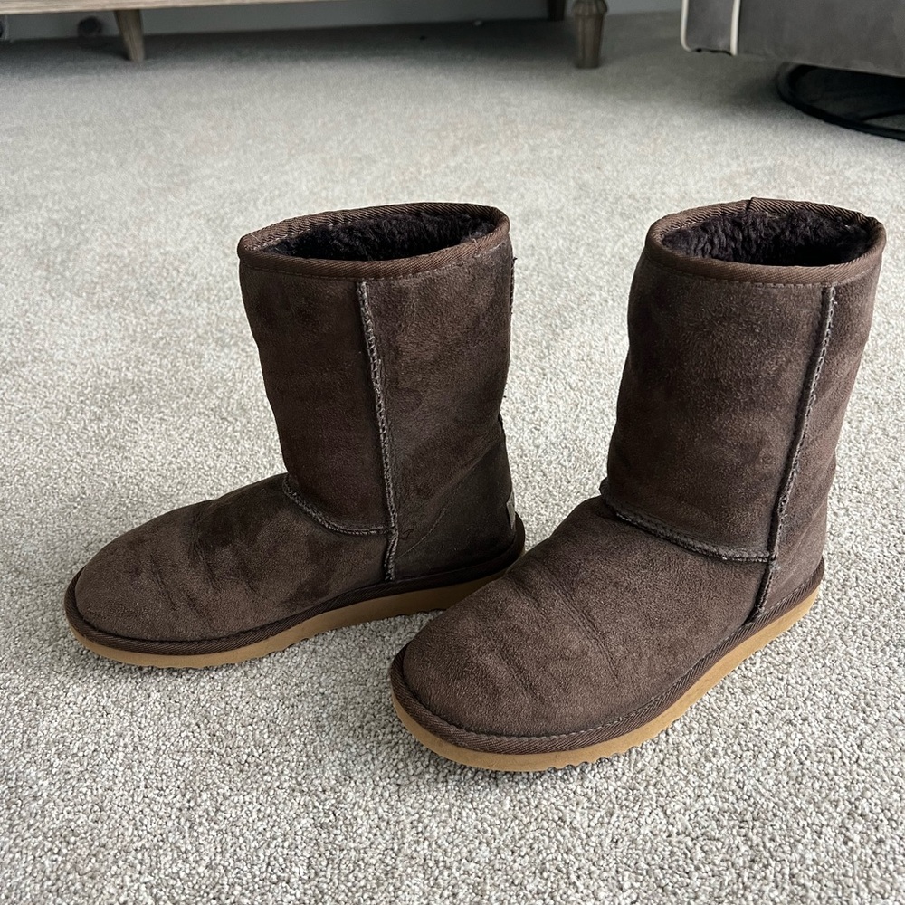 UGG dark brown classic short II suede boots